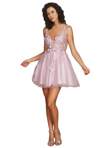 Best Sleeveless V-Neckline Short Cocktail Dress with Embellished Lace Appliques